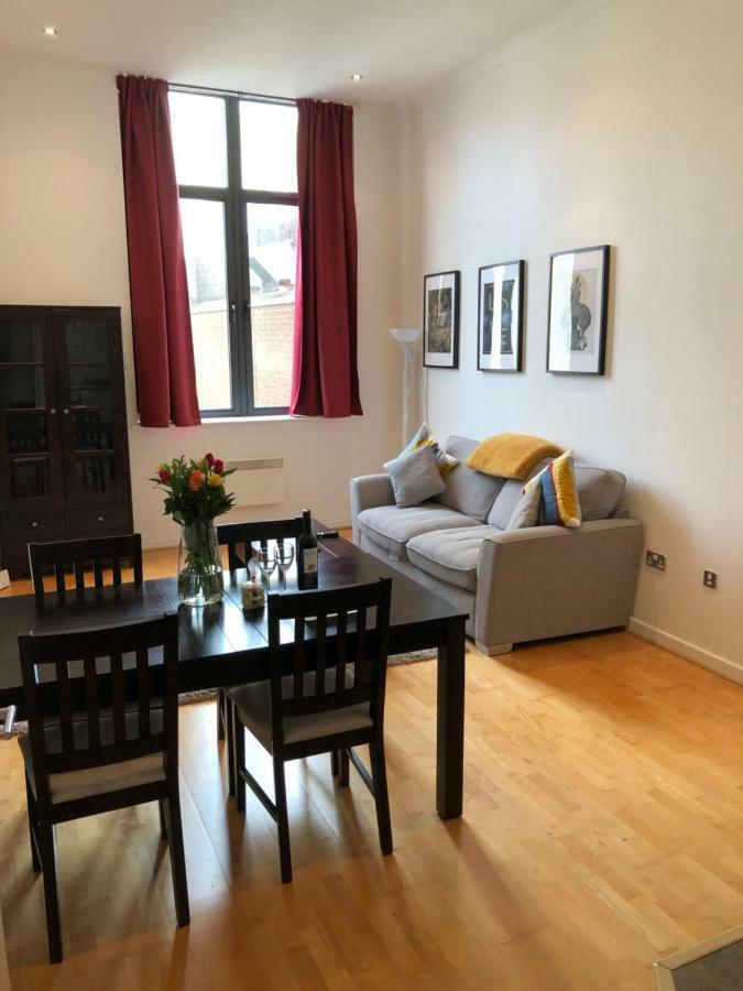 Stylish City Centre Apartment Cardiff Exterior foto