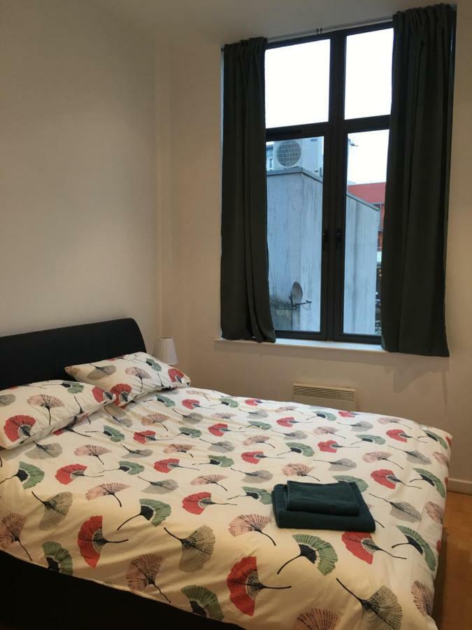 Stylish City Centre Apartment Cardiff Exterior foto