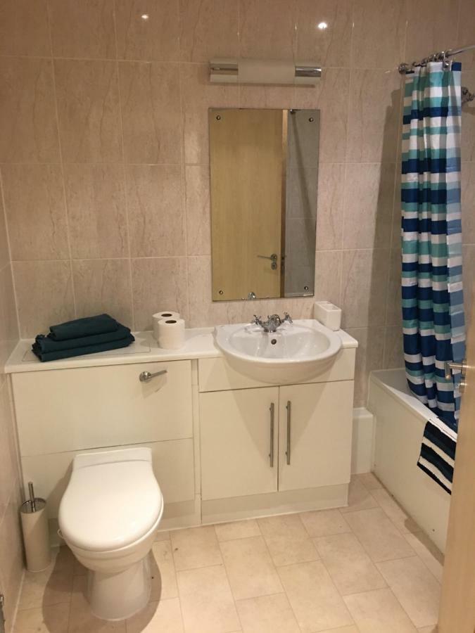Stylish City Centre Apartment Cardiff Exterior foto