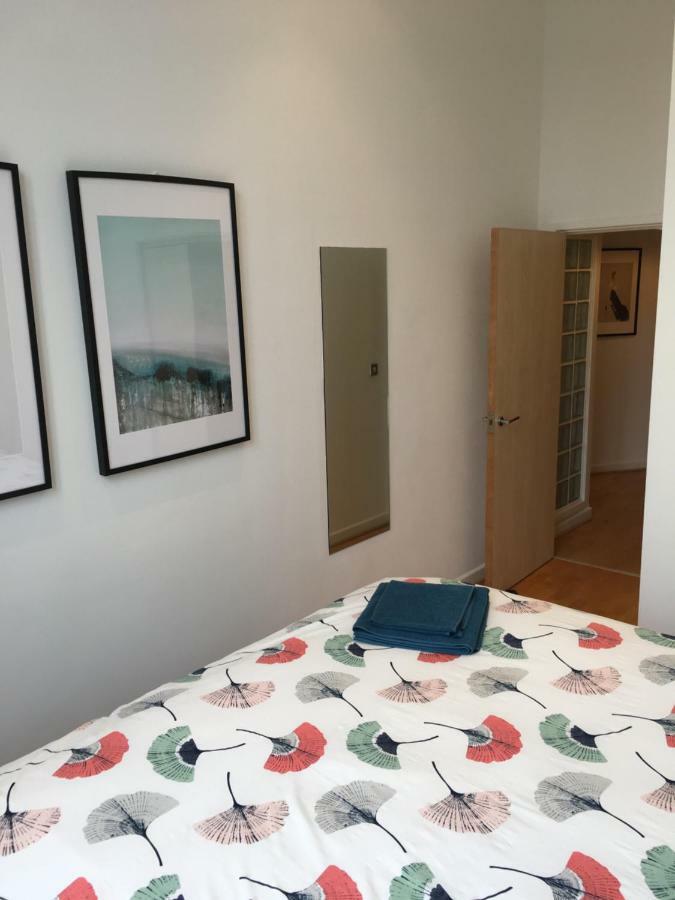 Stylish City Centre Apartment Cardiff Exterior foto